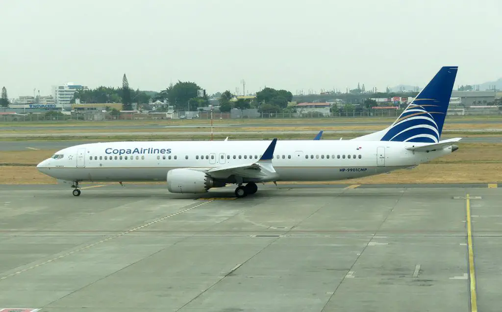 copa flights guayaquil panama united states miami new york frequencies boeing 737