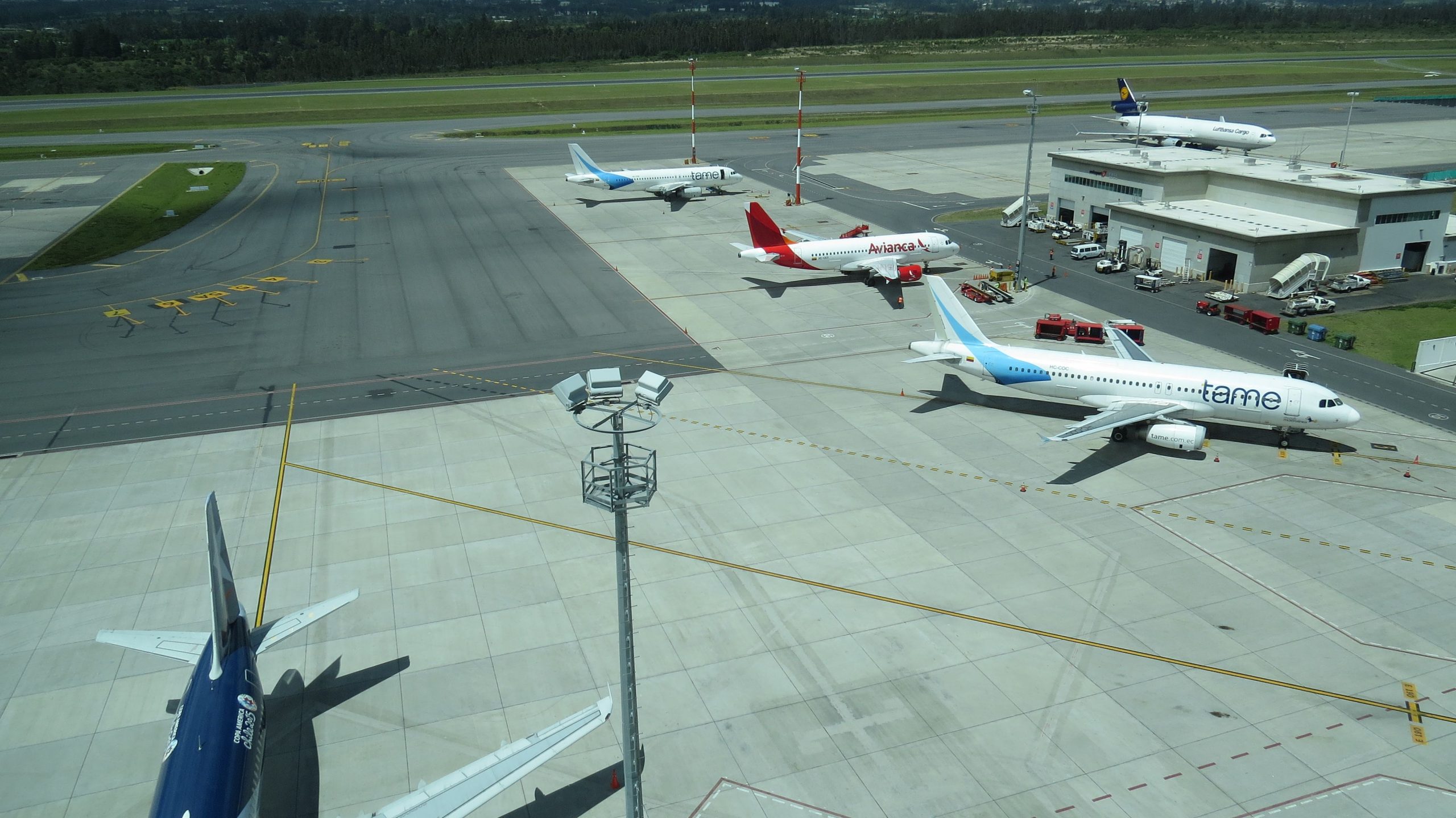 ¿Por qué son tan caros los pasajes aéreos en Ecuador? Por qué son tan caros los pasajes aéreos en Ecuador