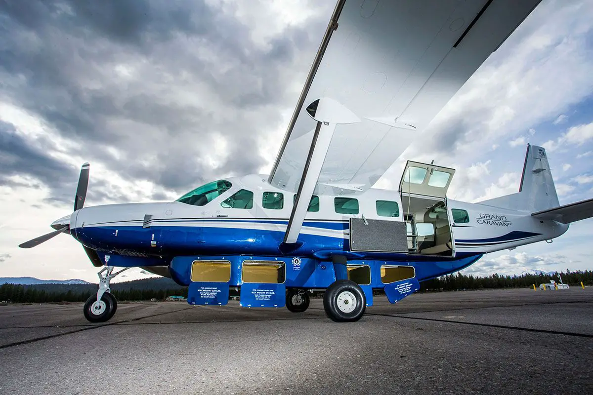 Companhias Aéreas Cuencana vtáxi aéreo baseado em Cuencaenca Cuencana Airlines taxi aereo vuelos cuenca