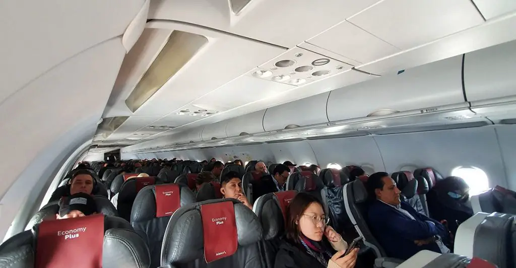 Desinfección avión