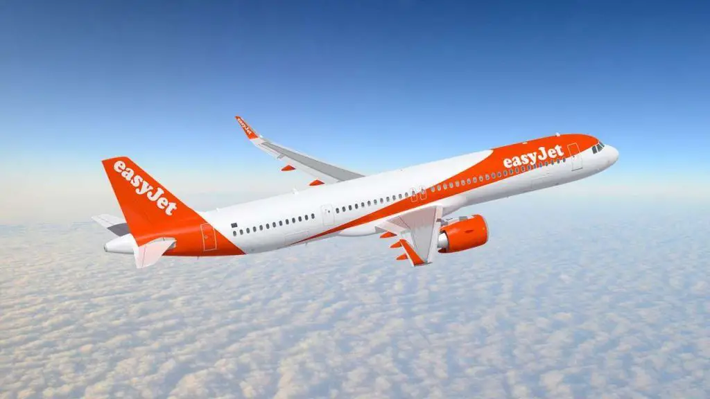 easyJet ordena 157 Airbus A320neo fleet order routes planes destinations