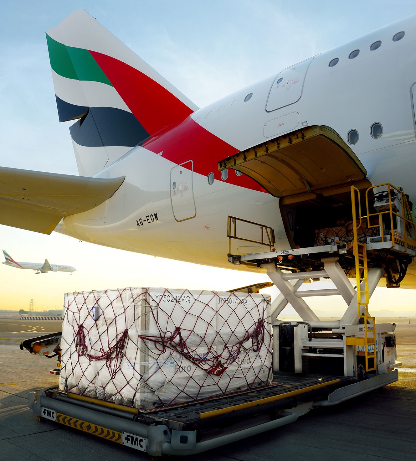 Emirates SkyCargo empieza a operar un Airbus A380 carguero Emirates Airbus A380 carguero convertido primer