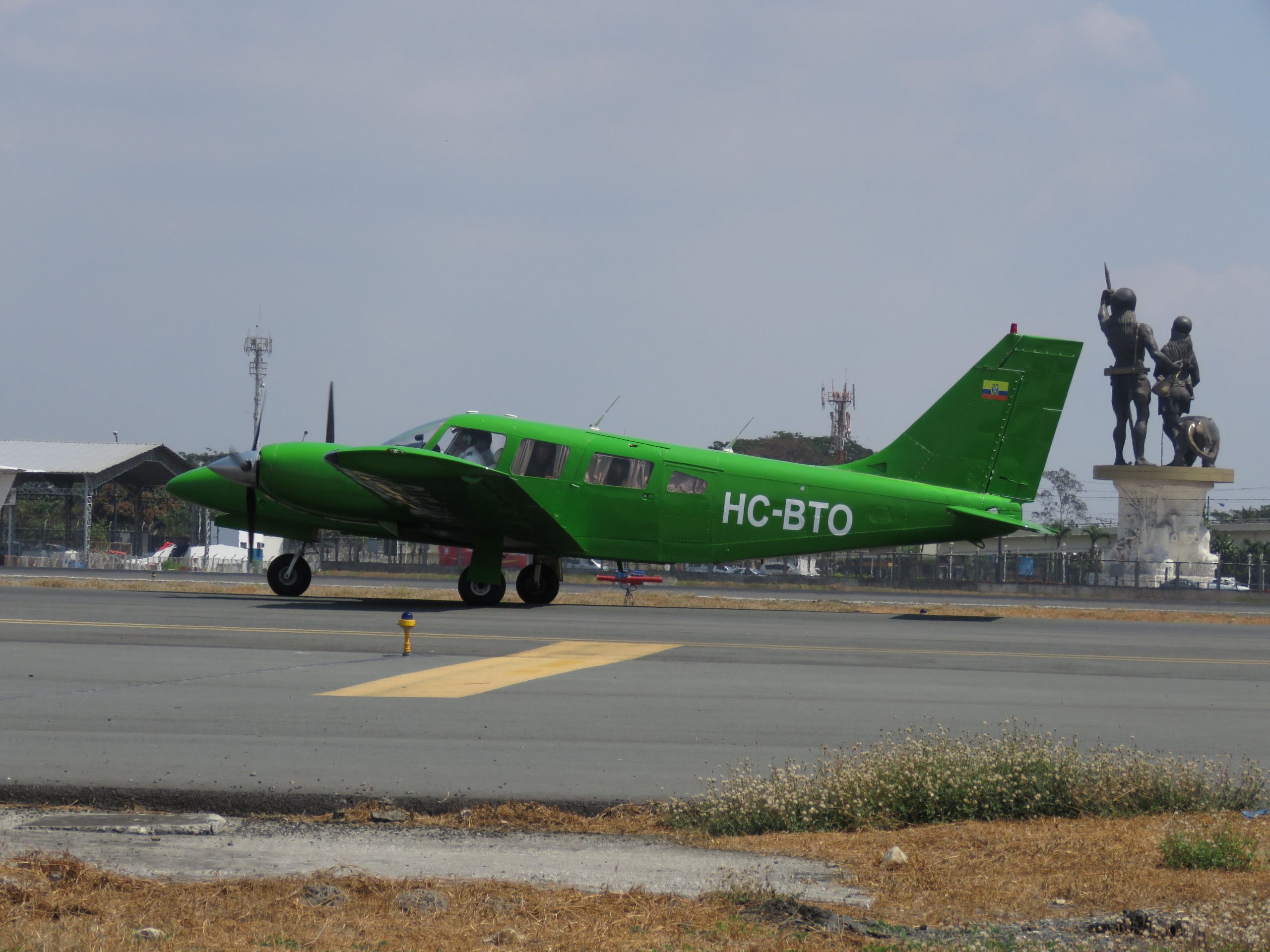 FUMIPALMA nuevo taxi aéreo en Ecuador FUMIPALMA nuevo taxi aéreo