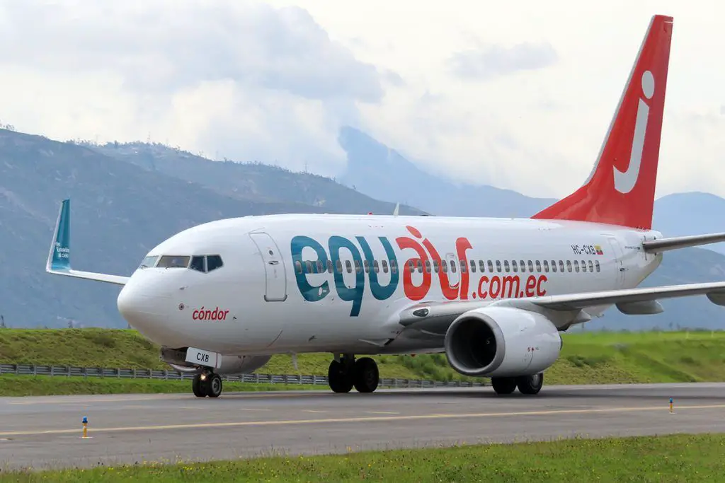 Vol des opérations du premier anniversaire d'EquAir Quito Guayaquil Baltra San Cristobal Galapagos Manta Coca Cuenca