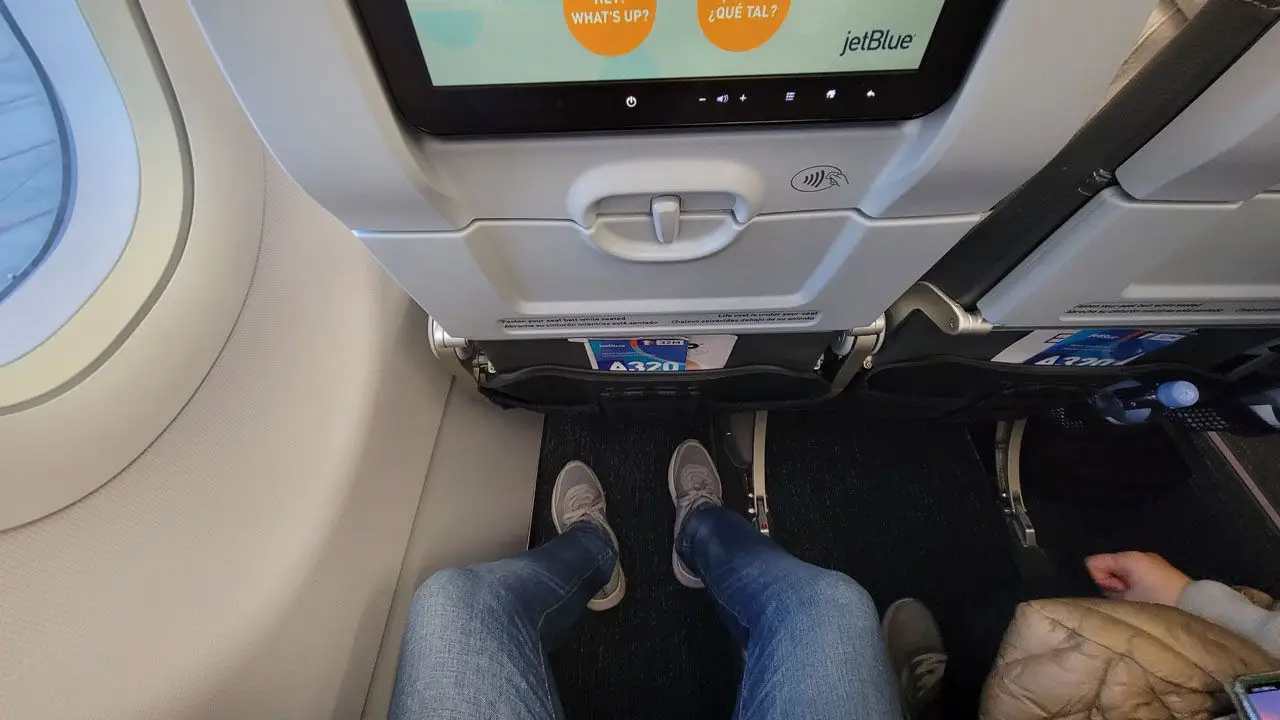 espaço entre assentos jetblue voos ainda mais espaço