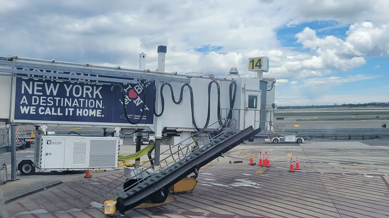 jetblue donde opera terminal de nova york 5