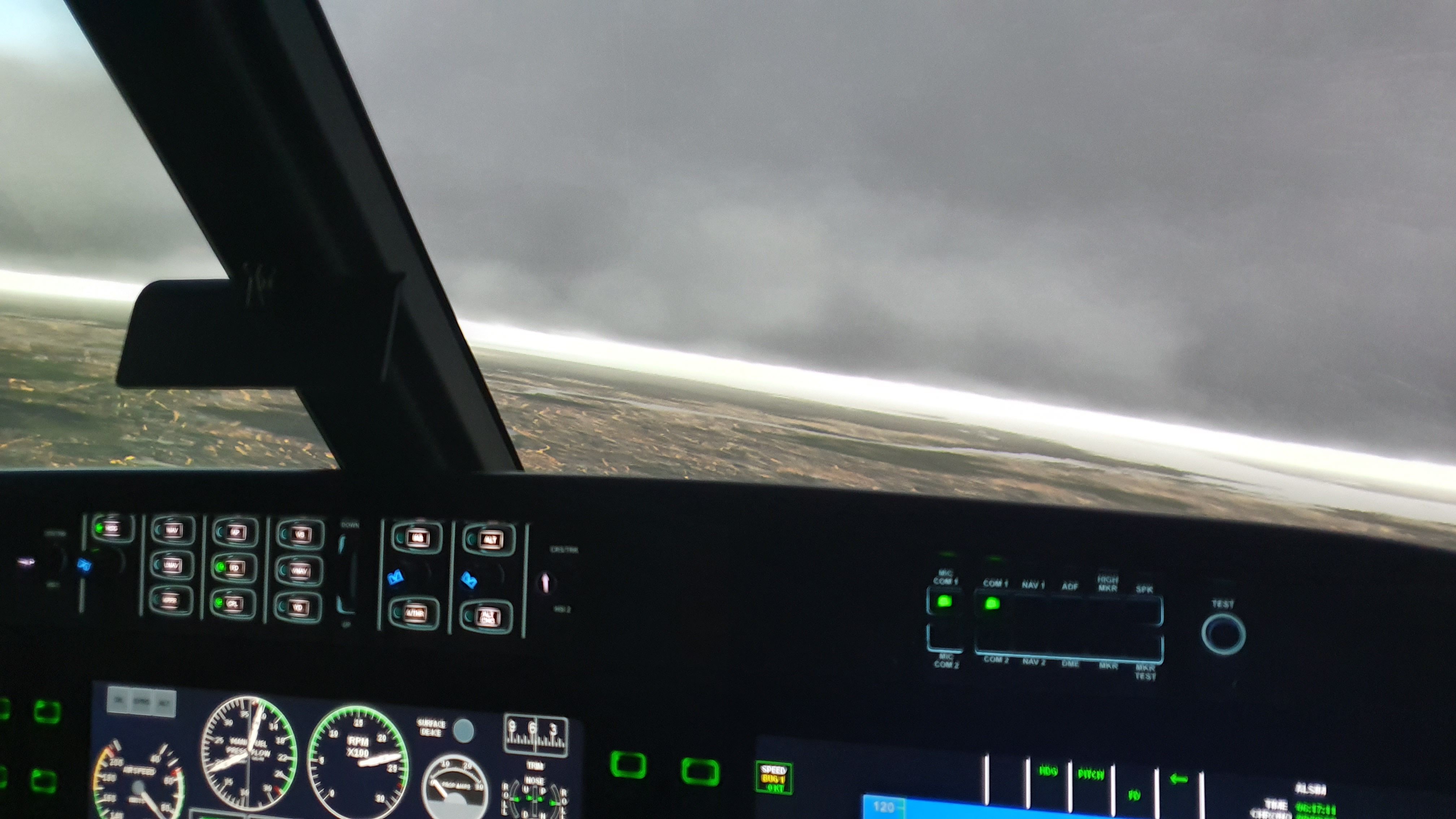 centro entrenamiento pilotos quito ecuador simulador