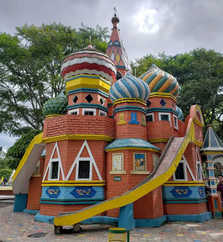 parque jipiro loja