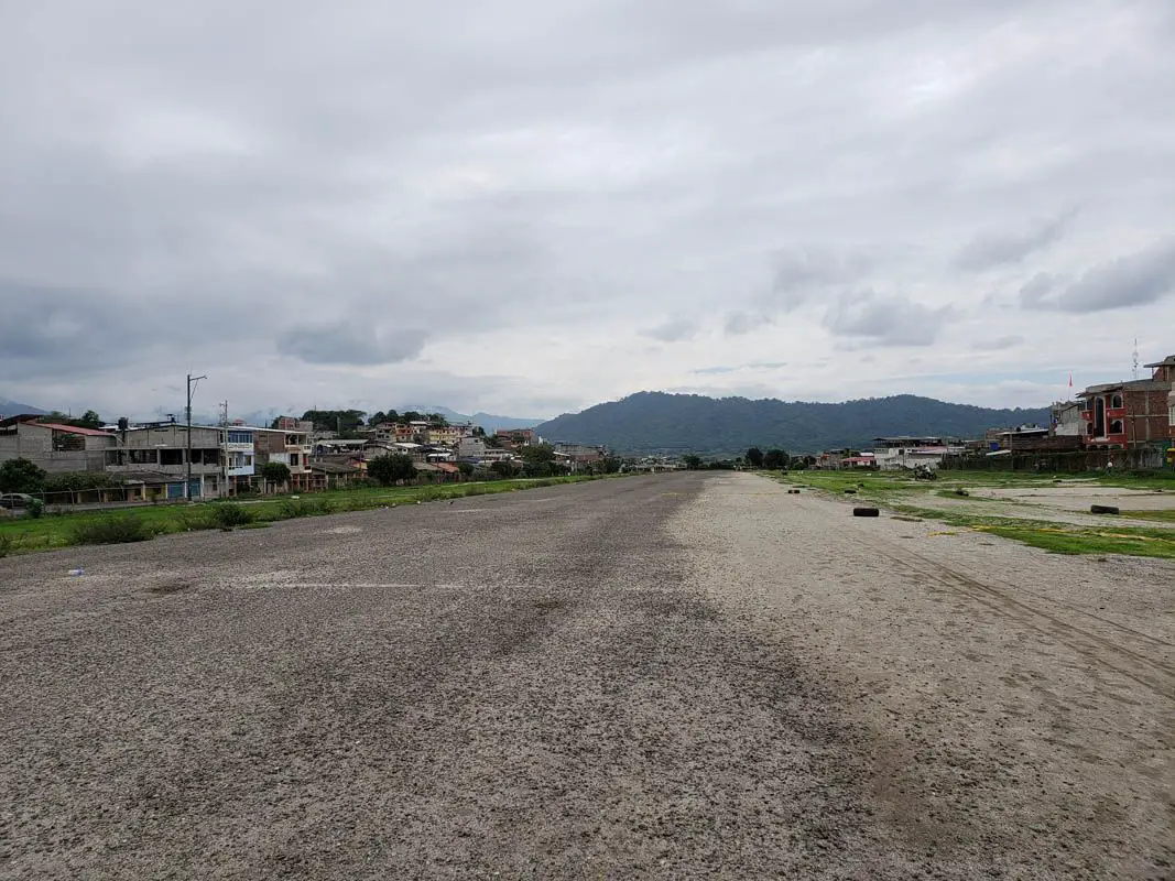 pista del aeropuerto de macara