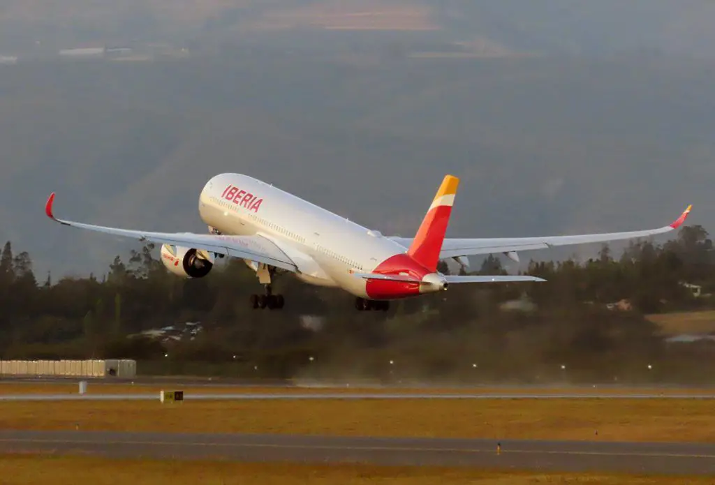 iberia caracas vuelos quito guayaquil lima bogota mexico argentina santiago rio de janeiro frecuencias vuelo costo