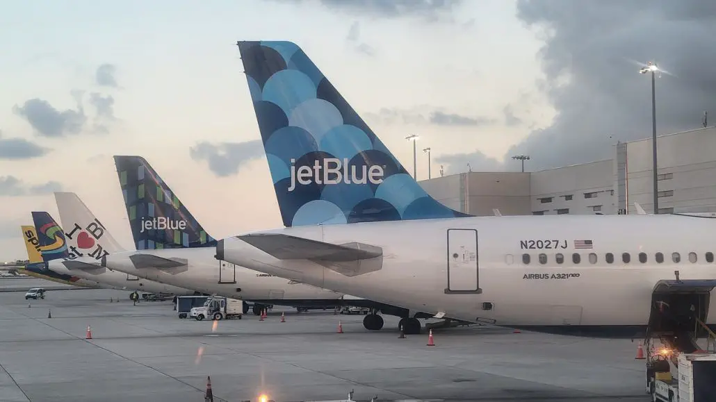 jetblue refuerza vuelo vuelos rutas rutas destinos Fort Lauderdale conexiones horarios precios servicio aerolinea