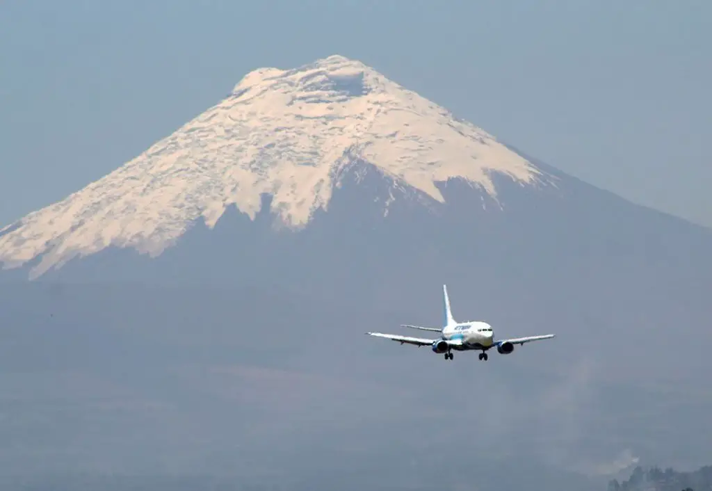 vôos domésticos internacionais equador reiniciar operações de vôos aeroportos quito guayaquil cuenca manta