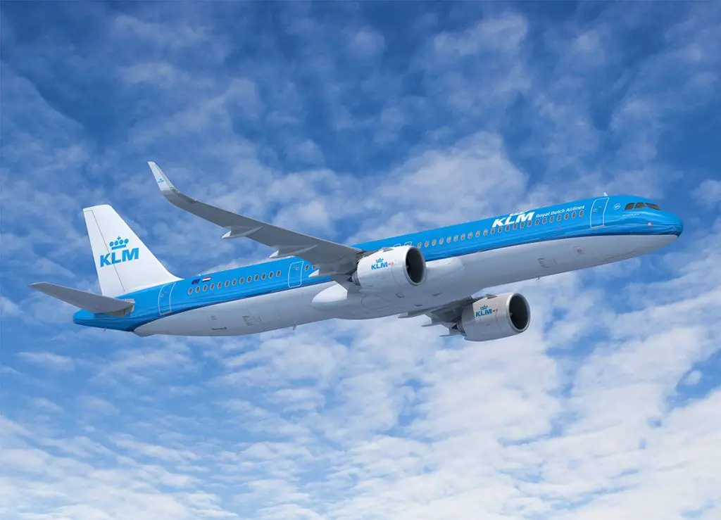 Airbus KLM Qantas orders new planes instead of boeing a320neo 321neo a220