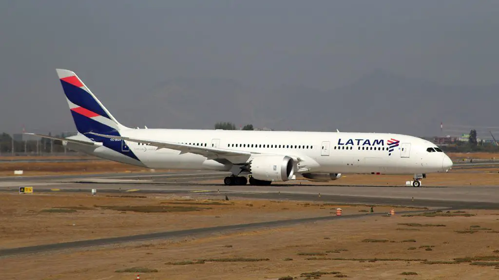 latam airlines colombia santiago bogota madrid vuelos ruta vuelo Boeing 787