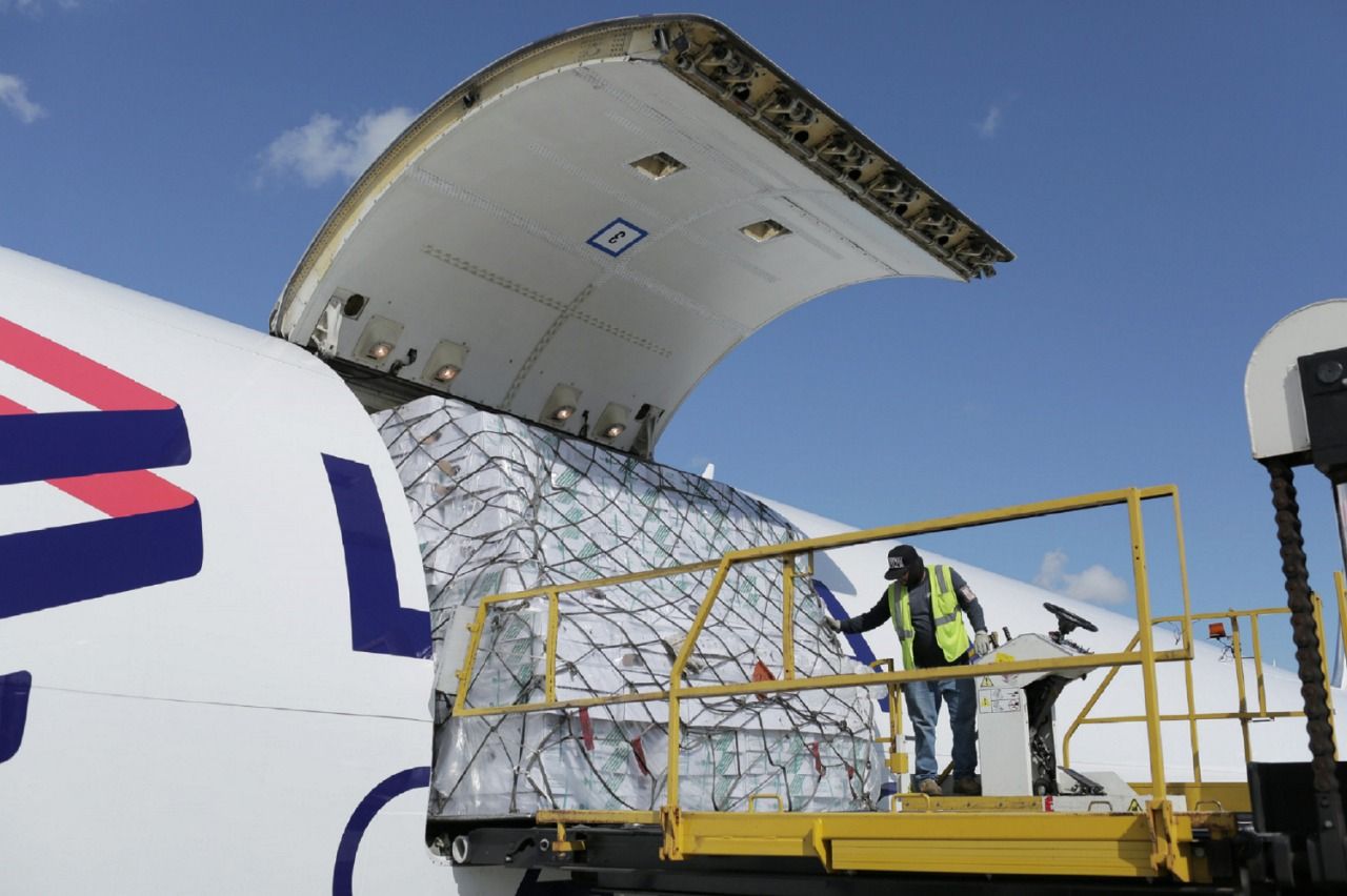LATAM Cargo proyecta más de 5 mil toneladas de flores por San Valentín latam cargo san valentin 2022 flores rosas ecuatorianas vuelos transporte