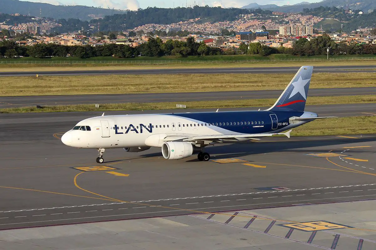 LATAM Colombia y sus vuelos domésticos actuales LATAM Colombia vuelos bogota cali cartagena medellin cucuta santa marta san andres