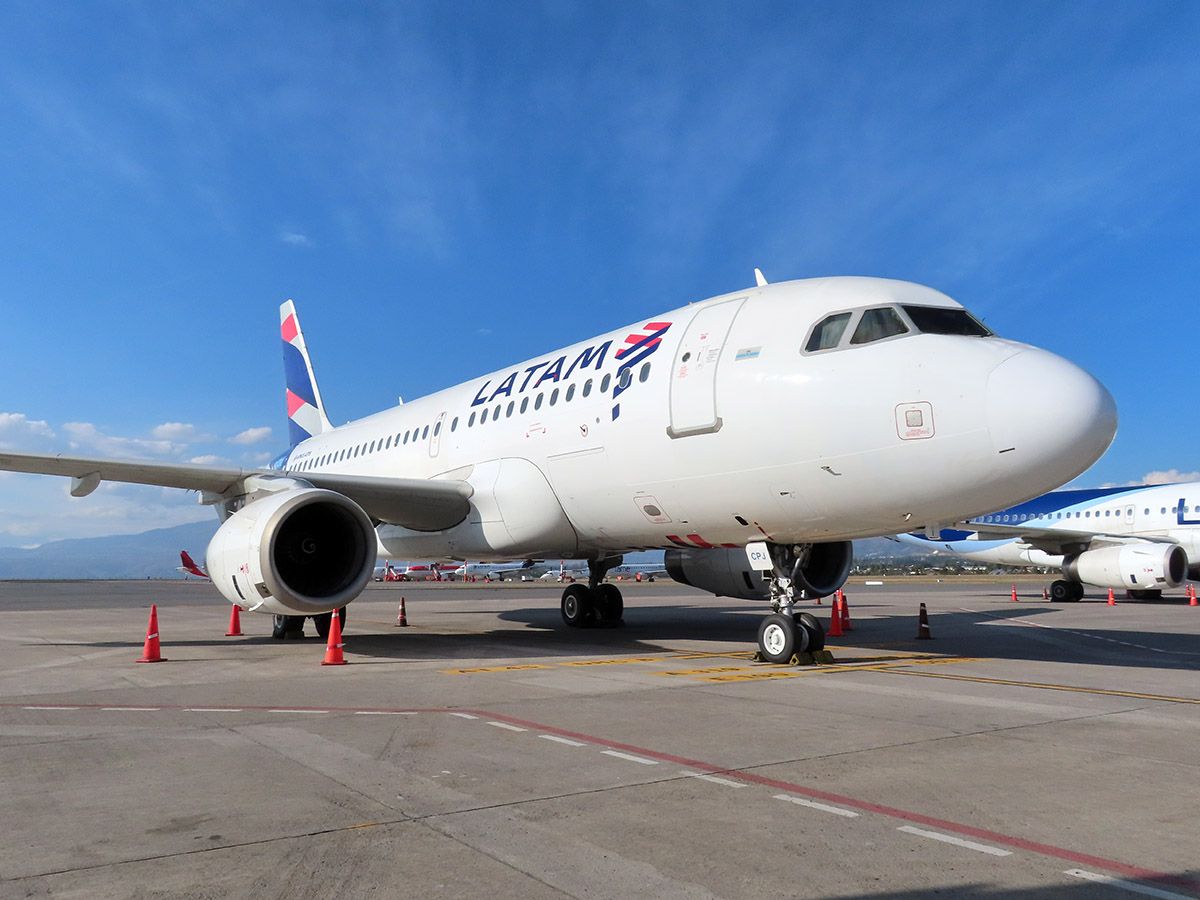 LATAM Ecuador reanuda vuelos a Manta y San Cristóbal latam manta san cristóbal