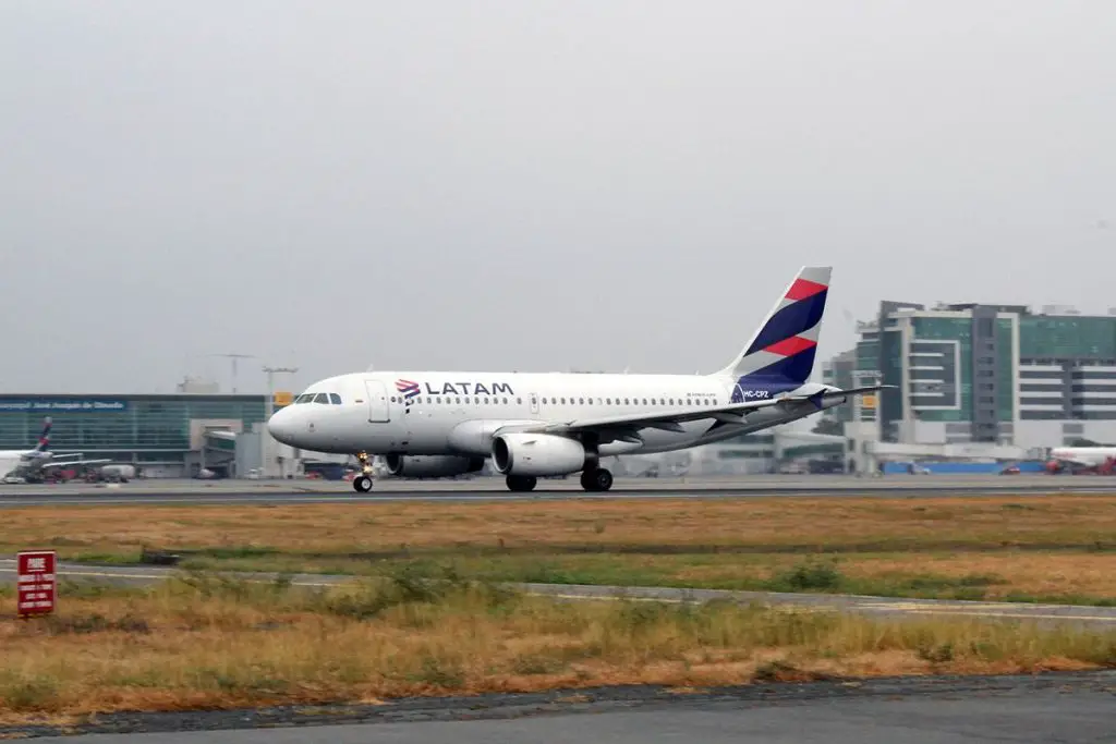 latam equador voos internacionais chile santiago lima peru