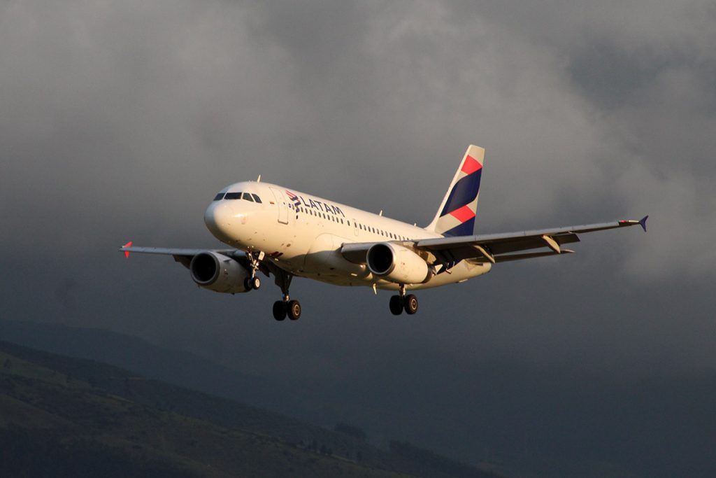 latam equador miami voos quito guayaquil