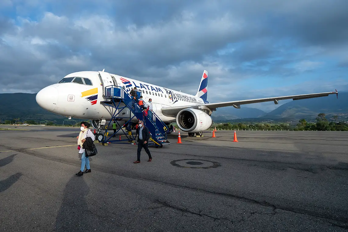 O voo inaugural da LATAM Equador entre Quito e Lojas rota aviões Latam vuelo loja ecuador quito catamayo horarios precios ruta aviones