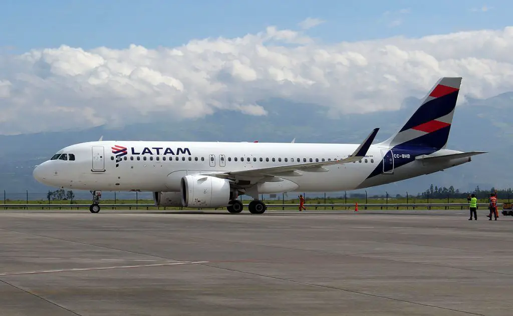 latam vuelos quito miami frecuencias horarios costo vuelo aeropuerto internacional