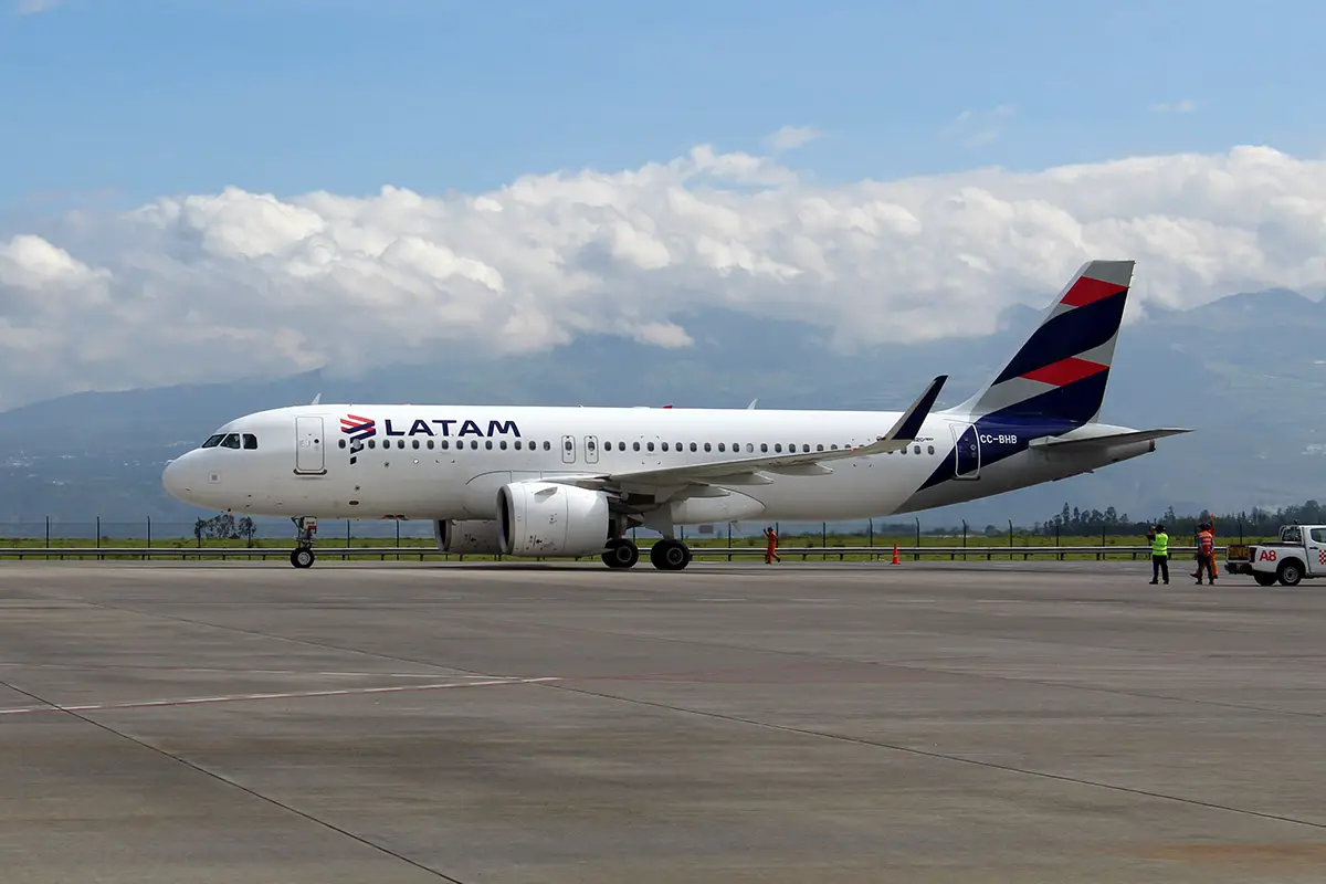 LATAM Airlines sigue recuperando sus vuelos latam recuperando vuelos domestico internacional chile argentina peru ecuador colombia brasil mexico