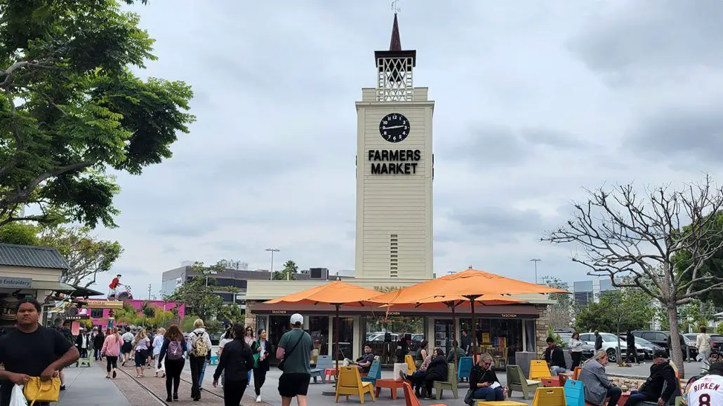 original farmers market los angeles LA donde queda ubicacion como llegar que hacer que comer horarios comida locales restaurantes