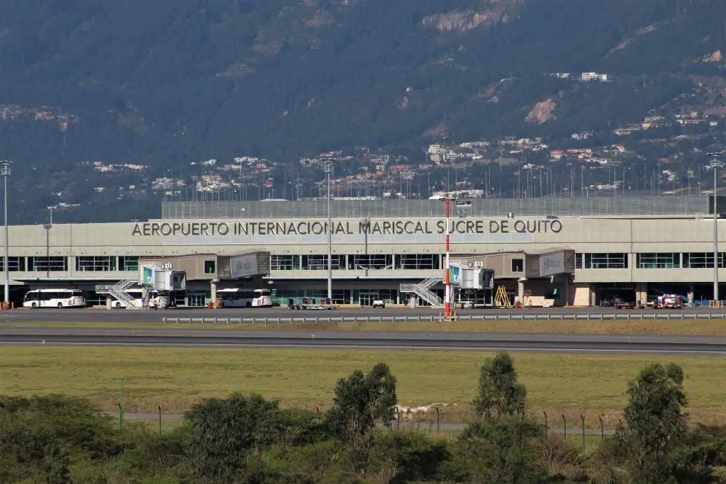 Aeropuerto de Quito anuncia plan de expansión 2017-2020