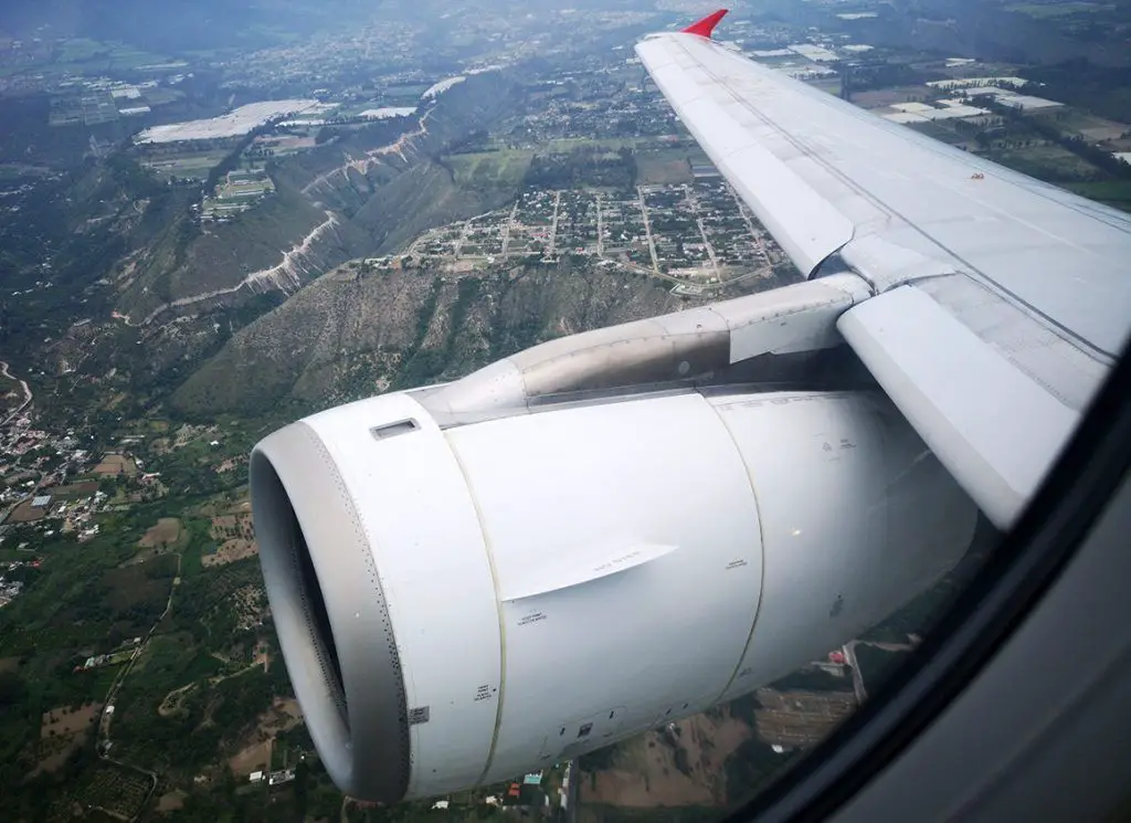 fly again plan flights vacation tourism business post coronavirus