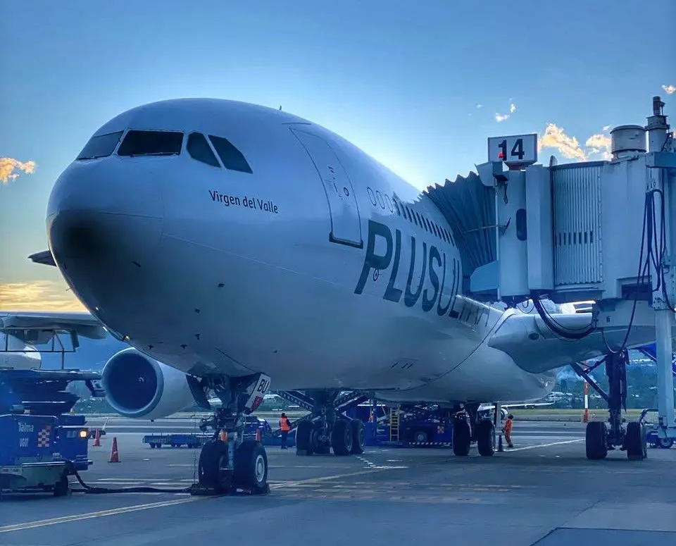plus ultra vuelos ecuador quito guayaquil