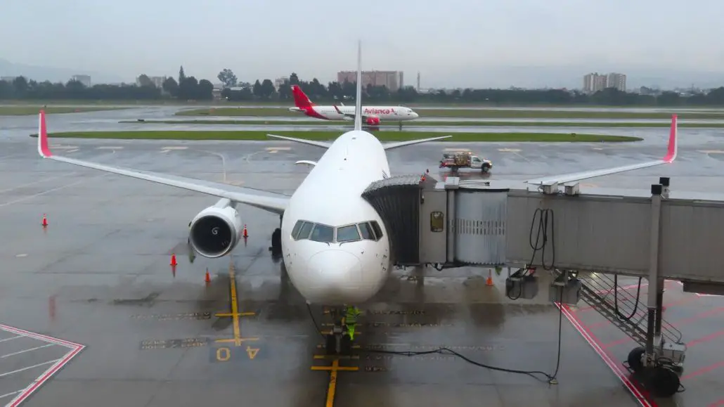 aviadores Colombia apoyan proyecto ley 143 del 2024 pasajeros disruptivos