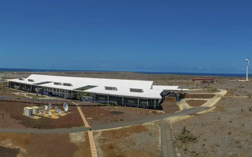 quito baltra green airport aci-lac quiport ecogal