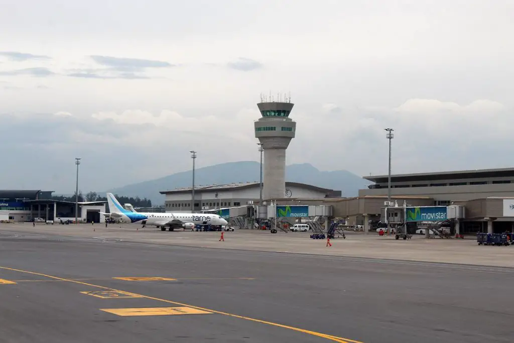 aprueba reforma a la Ley de Aviación Civil