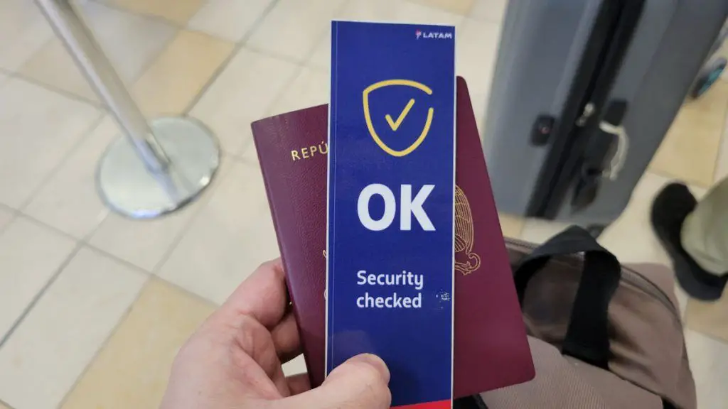 Quito Miami vuelo reporte servicio check in chequeo documentos itinerario viaje vuelos