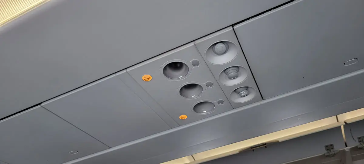 vuelo aerolinea bajo costo frontier airlines angeles vegas