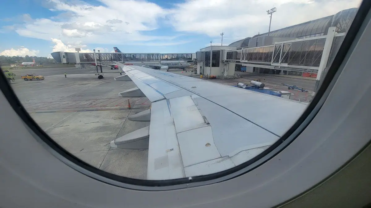 vuelo inaugural medellin guayaquil avianca vuelos