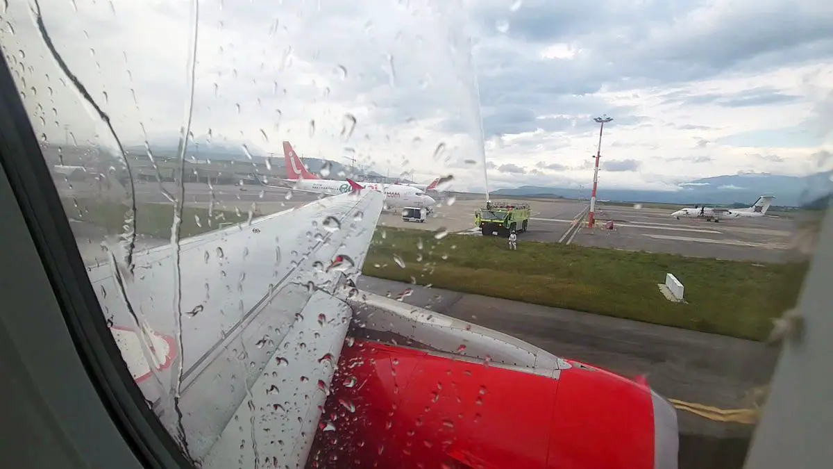 Reporte: Avianca inició vuelos desde Medellín a Quito y Guayaquil avianca guayaquil quito medellín vuelos vuelo ruta horarios costo reporte de vuelo servicio colombia ecuador