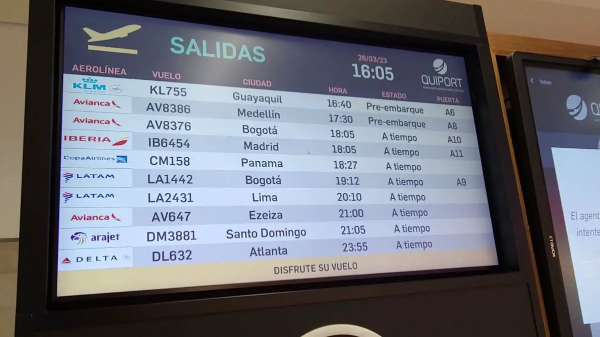 inaugural flight quito medellin avianca