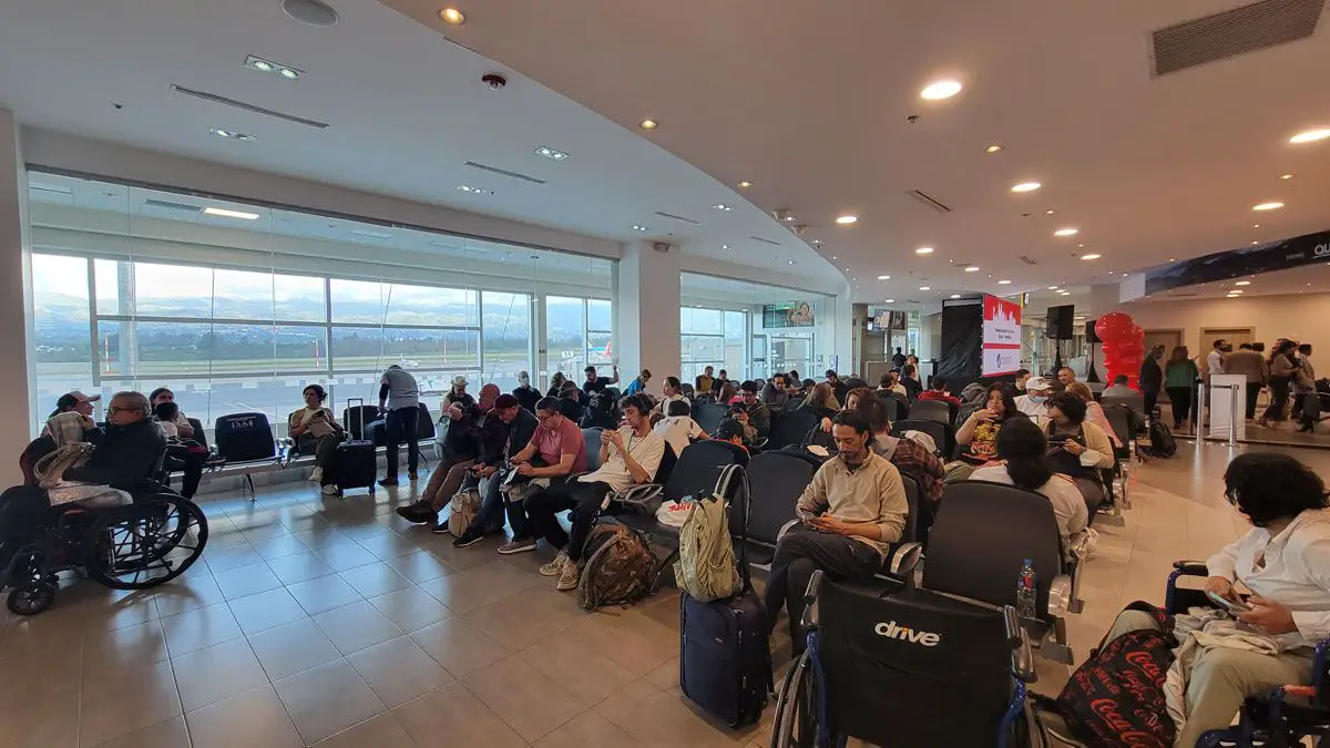 inaugural flight quito medellin avianca