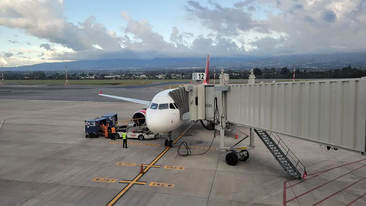 airbus a320 avianca ecuador hc-ctx