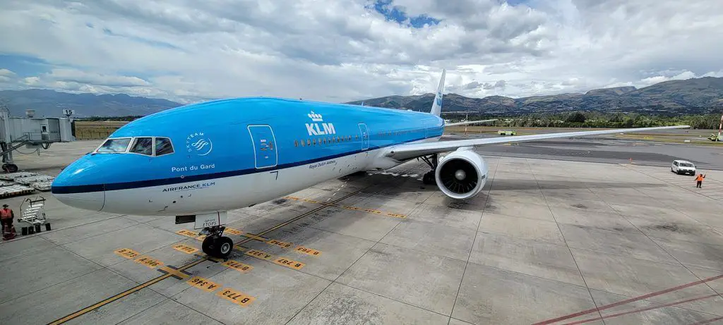 countries under requirements entry flights international holland negative test vaccination card