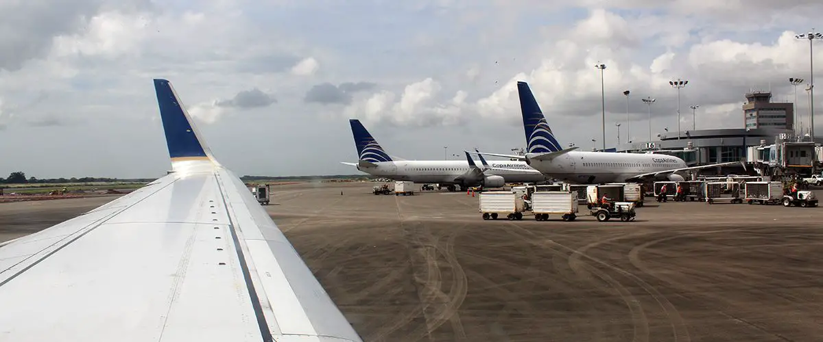 Requisitos de entrada Panamá setembro voos internacionais conexões escala
