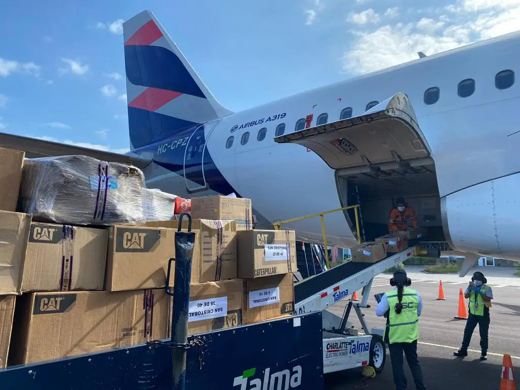Silversea y LATAM Airlines contribuyen a la conservación de Galápagos Silversea LATAM Airlines Galápagos conservacion islas vuelos avion solidario
