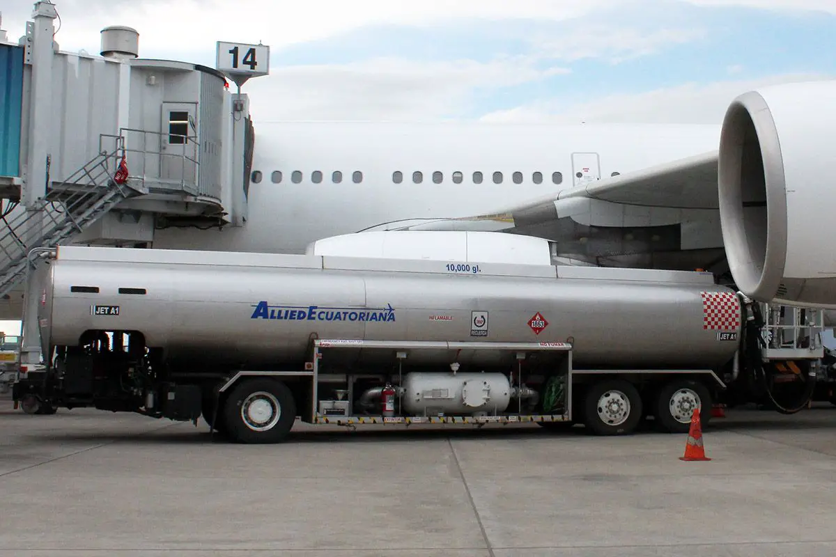Los tipos de combustible de aviación Los tipos de combustible de aviación