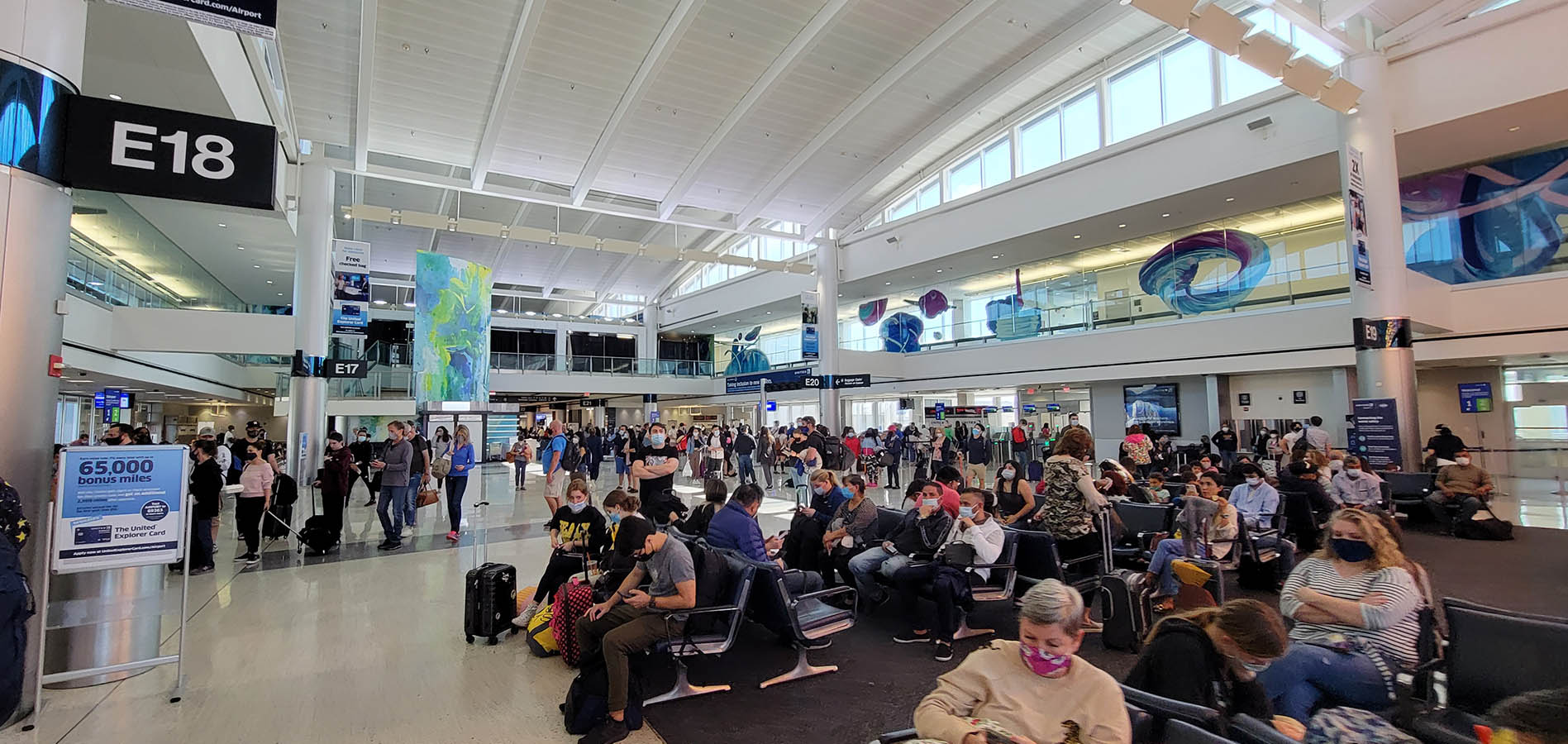 ¿Cómo viajar tranquilamente en temporada alta de Navidad y fin de año? Viajar temporada alta navidad fin de año vuelos