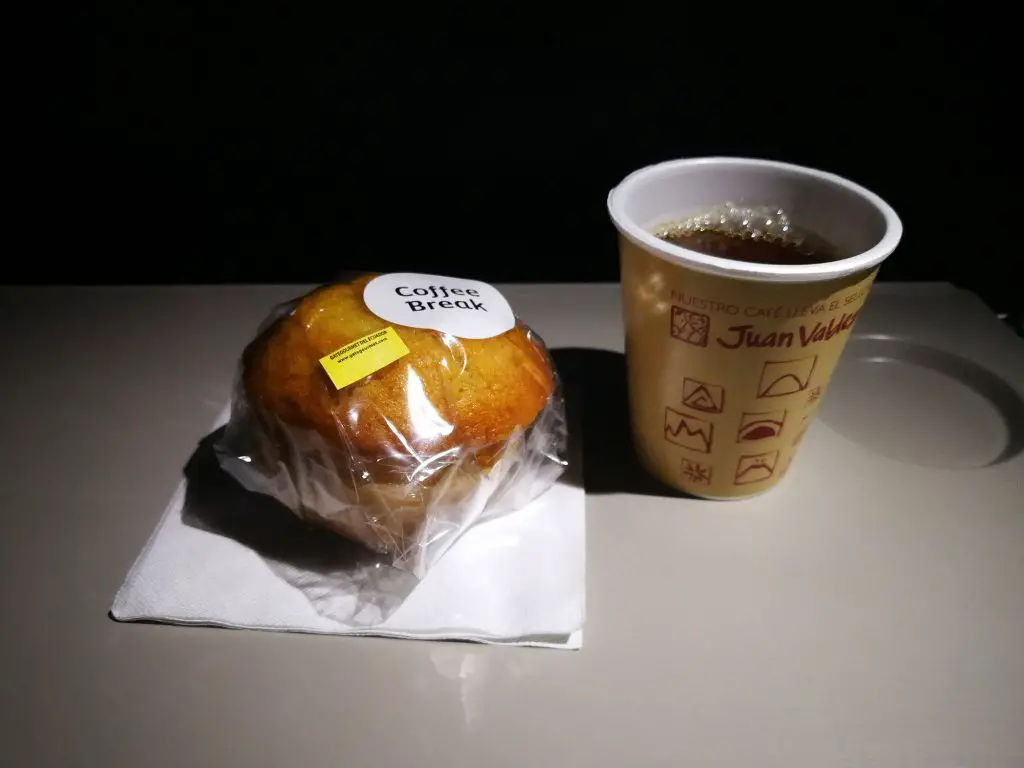 drink coffee plane flights planes water