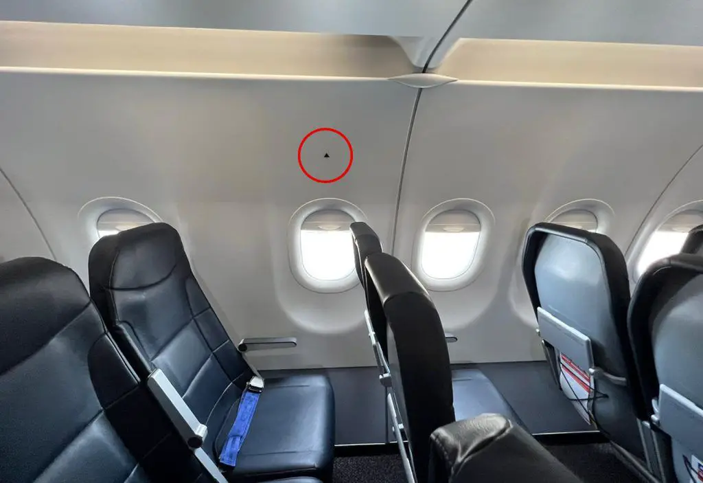 vantagens da janela da cabine de passageiros da aeronave triangular o que é