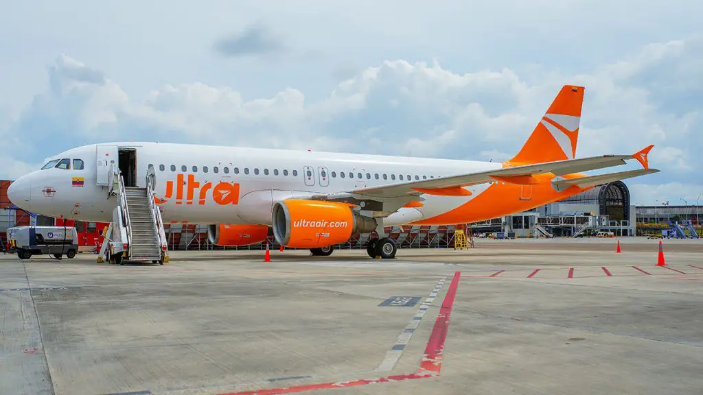 ultra air primer año aniversario vuelos colombia destinos nacionales internacionales