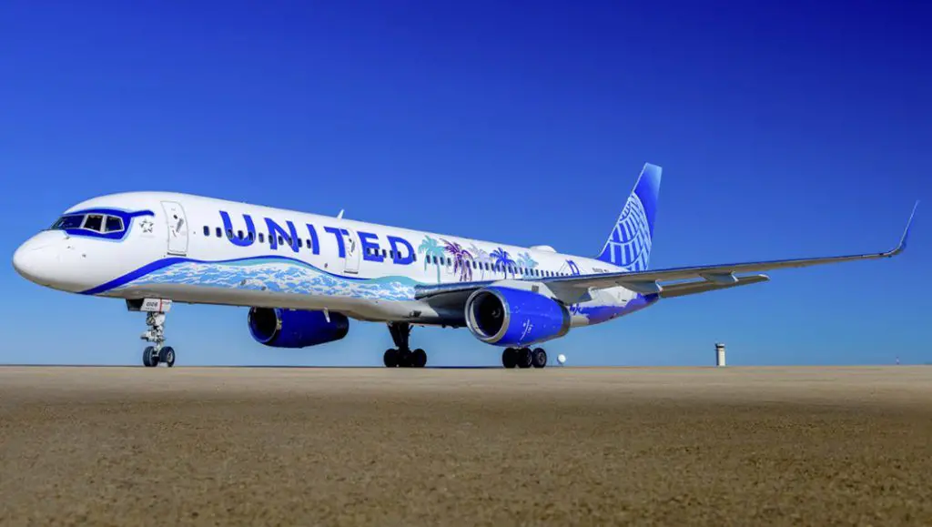 United aumenta capacidade e remove voos da Boeing 757