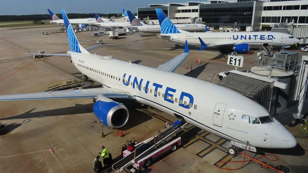 United Airlines Flug Flüge Quito Houston San Antonio Texas Erfahrung Service Essen Sitze Geschäft